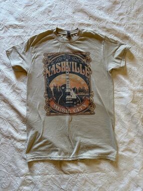 Nashville Music City Graphic Tee - Men's Khaki Shirt